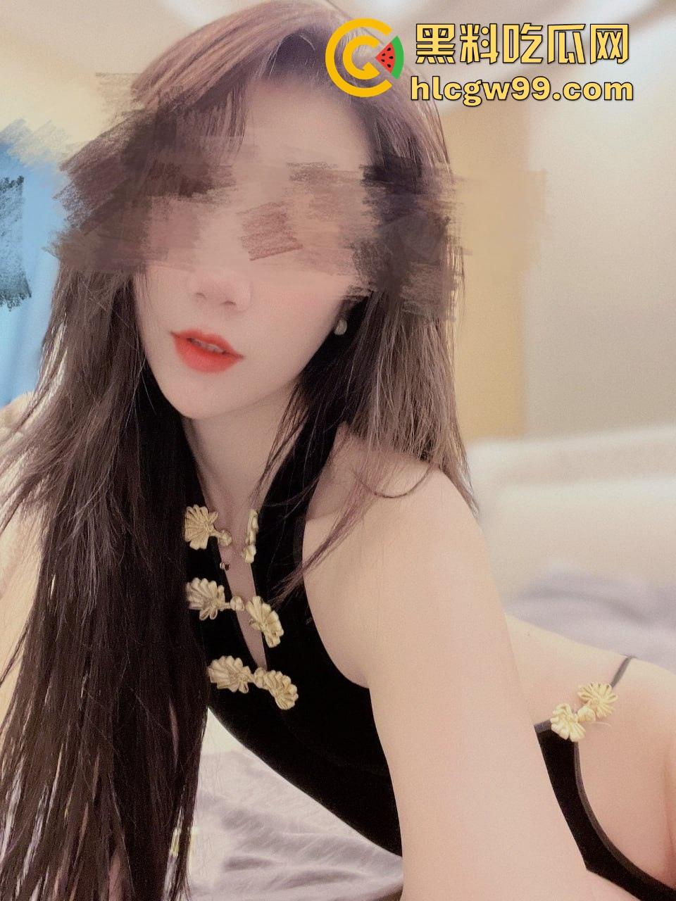 深圳绿帽大神又分享群P细节,沉迷征服人妻的肉体和精神,群P玩出新高度,肉棒前后夹击一边哭一边爽!-3