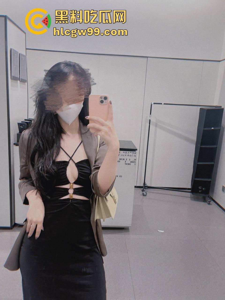 深圳绿帽大神又分享群P细节,沉迷征服人妻的肉体和精神,群P玩出新高度,肉棒前后夹击一边哭一边爽!-11