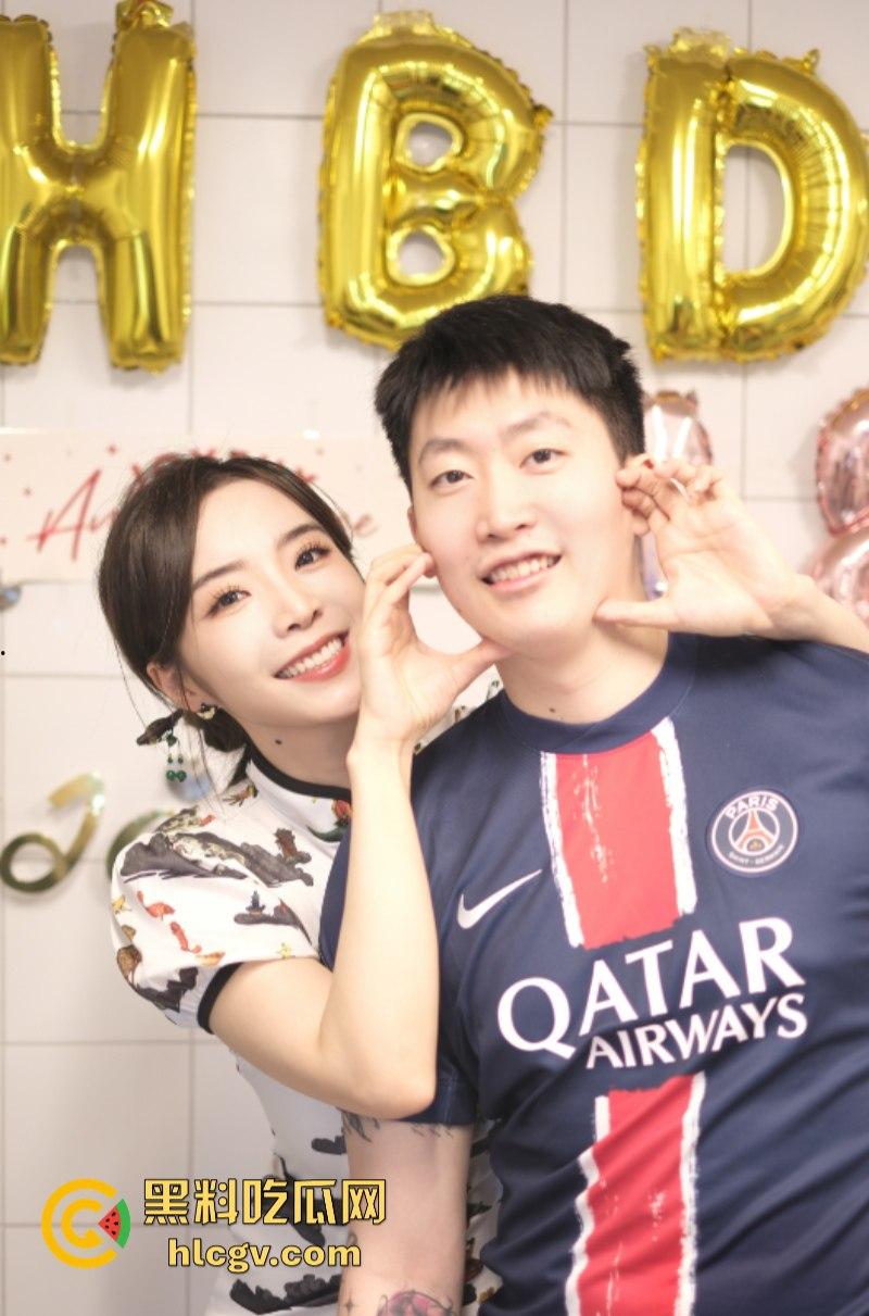 英雄联盟官方主持人【余霜】思想开放其本人是特别骚的反差婊 口交视频流出速看!-9