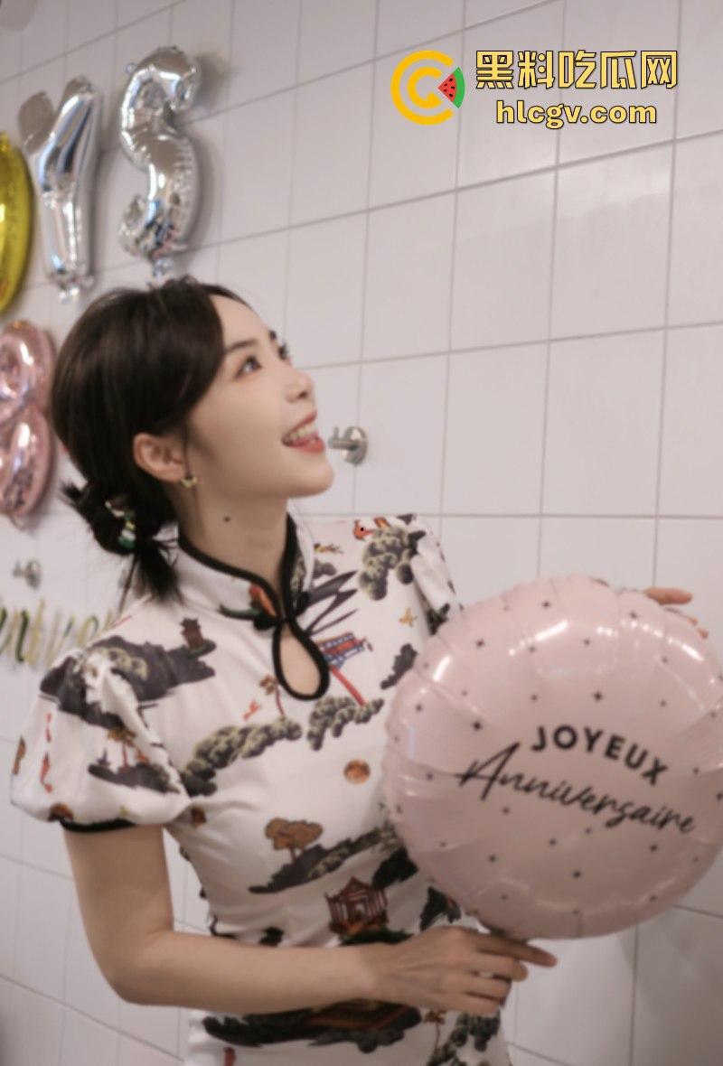 英雄联盟官方主持人【余霜】思想开放其本人是特别骚的反差婊 口交视频流出速看!-10