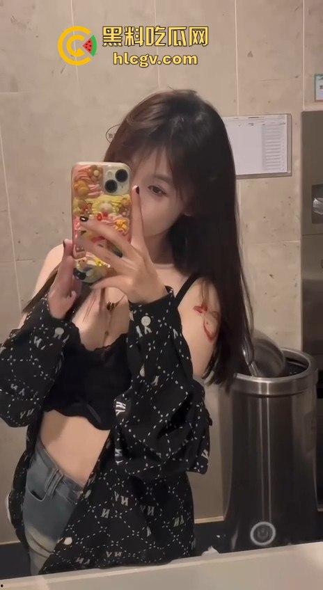 瓜友爆料炮友【李雪】御姐风!长腿平底鞋撩人,天生炮架子扛起来框框猛操!-3