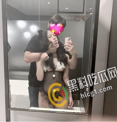 韩国清纯美少女与大哥激情车震 美妙酮体鲜嫩白虎 激勾G点 赤裸爆操输出 口爆小嘴满口精液!-5