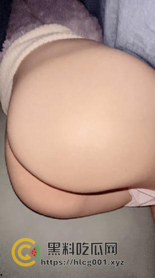 深夜钻到大姐被窝,把姐姐操无奈了,想拒绝这段乱伦史又无法抗拒-4