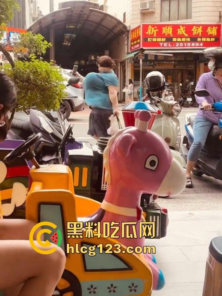 台湾坦克之王出动!胸大如篮球甩起来能砸晕人,瓜友有知道这是什么码的吗?-4