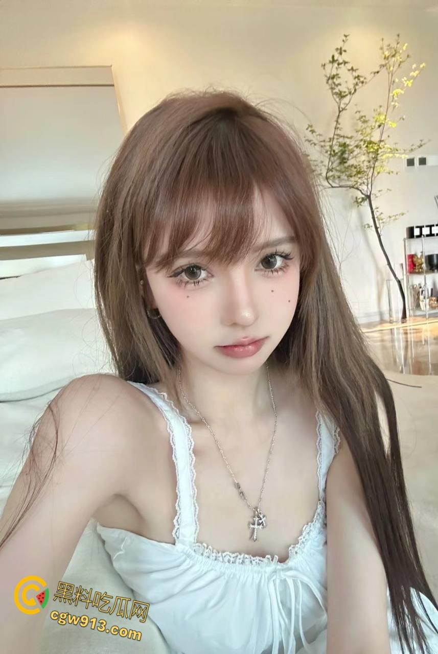 妹妹姨妈期饥渴难耐,骗哥哥大姨妈走了,豹纹高跟鞋大长腿主动骑乘,无套后入内射骚穴!-3