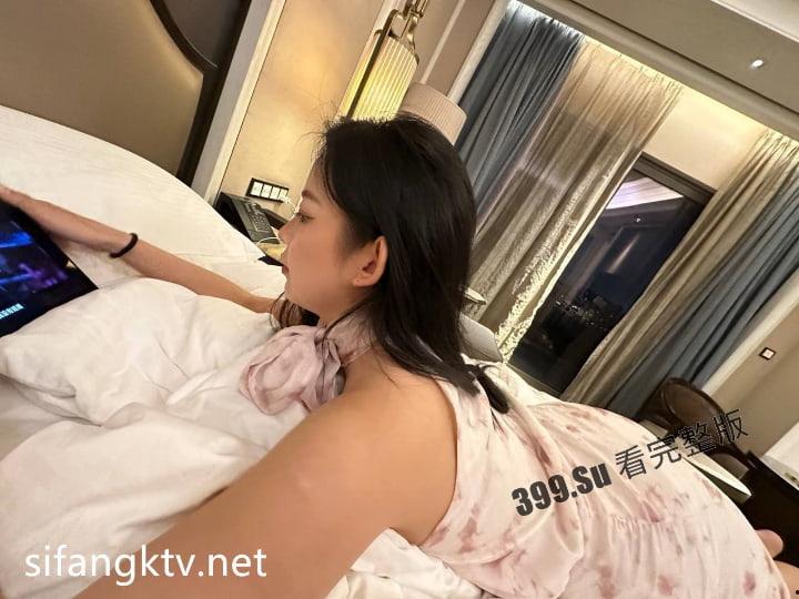 浙江外国语学院 日语专业的大三学生 拜金女 唐云颖 被金主包养的照片和视频流出 玩的真花-4