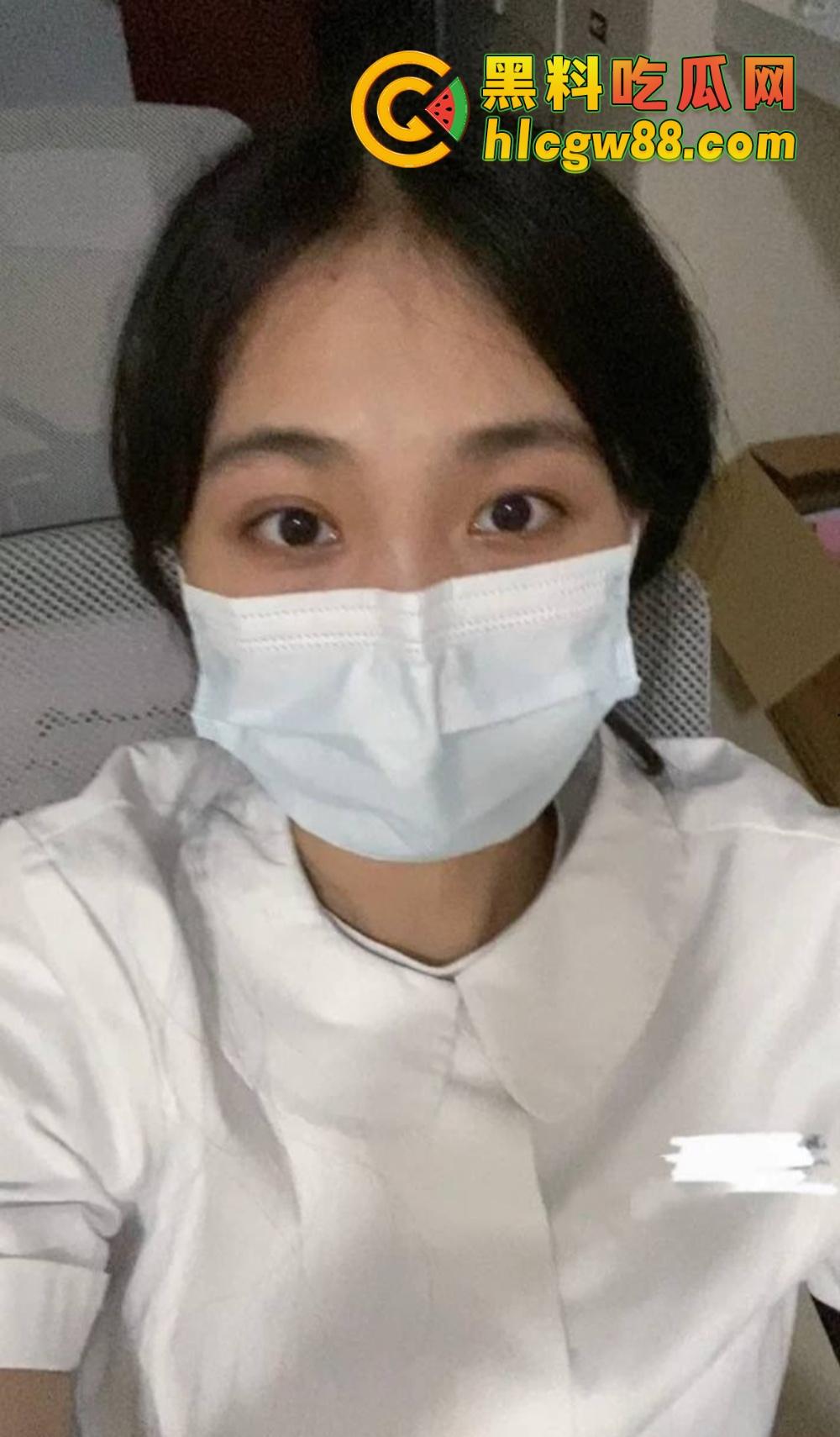 深圳卫校高颜值护士『蓝珊珊』兼职外围流出,美乳大屁股成炮架子,被金主后入爽成小马达!-9