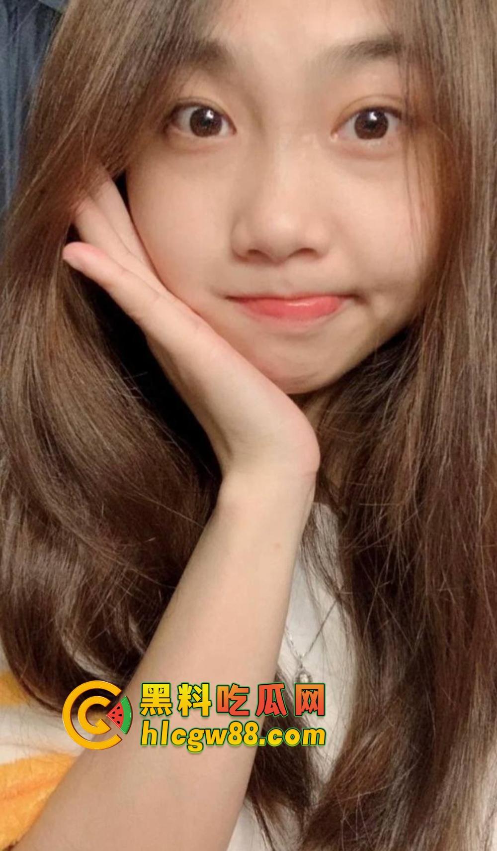 深圳卫校高颜值护士『蓝珊珊』兼职外围流出,美乳大屁股成炮架子,被金主后入爽成小马达!-13