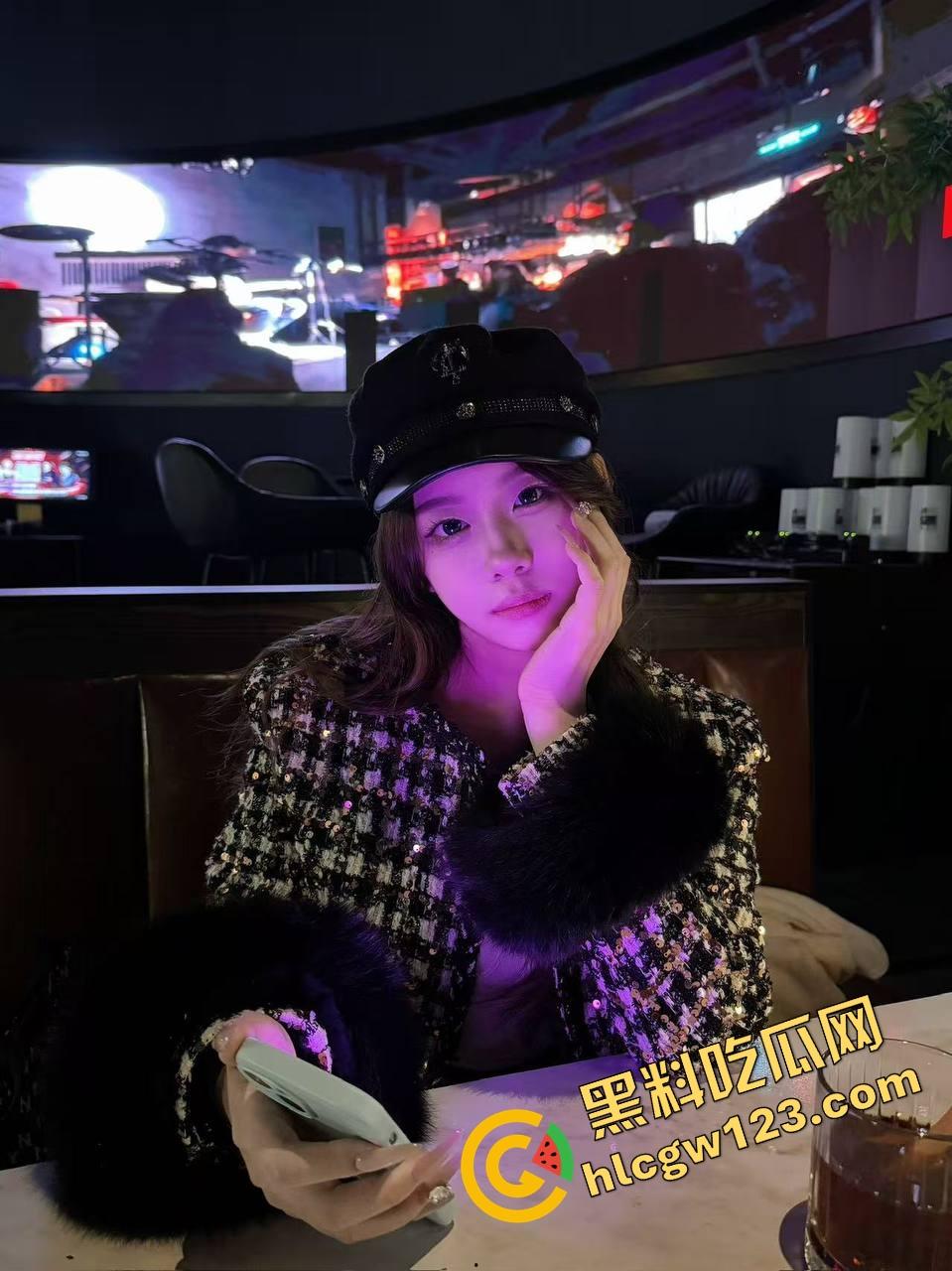 科技助淫!苹果AR眼镜真能操回忆,粉丝投稿我戴着它看自己当年怎么爆操前女友,射完还原地起立鼓掌!-10