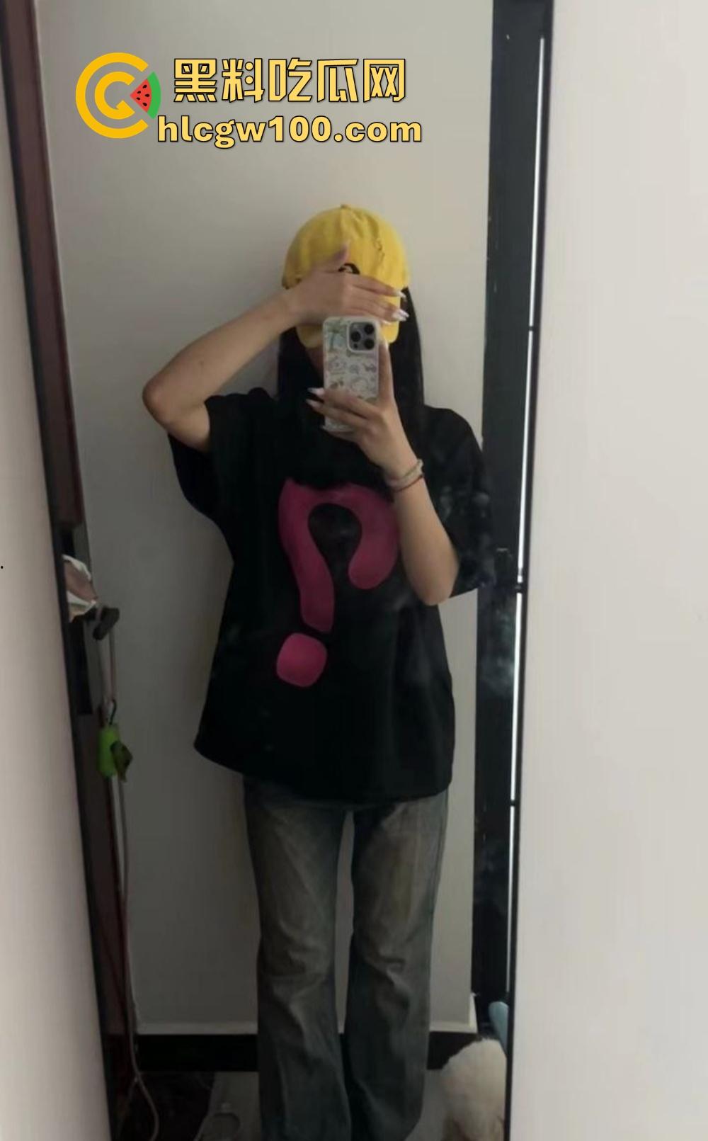 长沙女主播『冯洛涵』可纯可欲可调情 线上钓金主线下上门服务为钱疯狂 千里送逼秀腰臀技术!-2