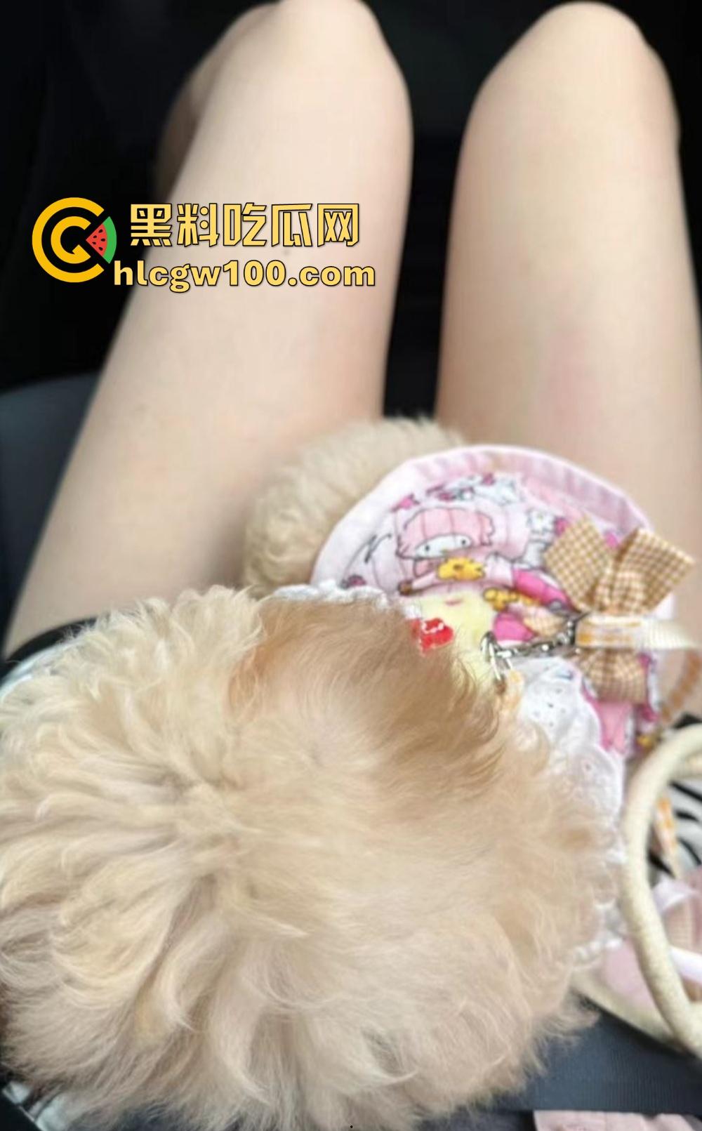 长沙女主播『冯洛涵』可纯可欲可调情 线上钓金主线下上门服务为钱疯狂 千里送逼秀腰臀技术!-23