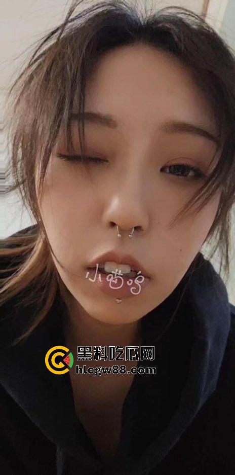 天津白先生的母狗训练营,清纯大学妹一步步被驯成骚浪性奴,鼻钉吃精内射全服从,彻底沦为主人的性奴!-4