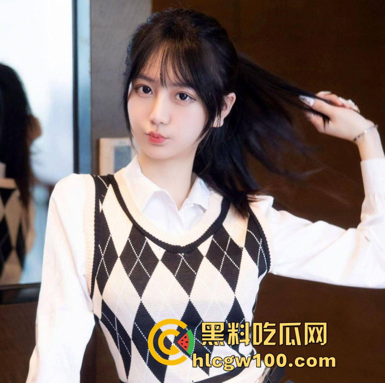 佛山人妻【霍晴妍】骚到主动要3P,叫来表哥一起操兄弟俩车轮大战,少妇还嫌不够爽,这体质绝对神级!-4