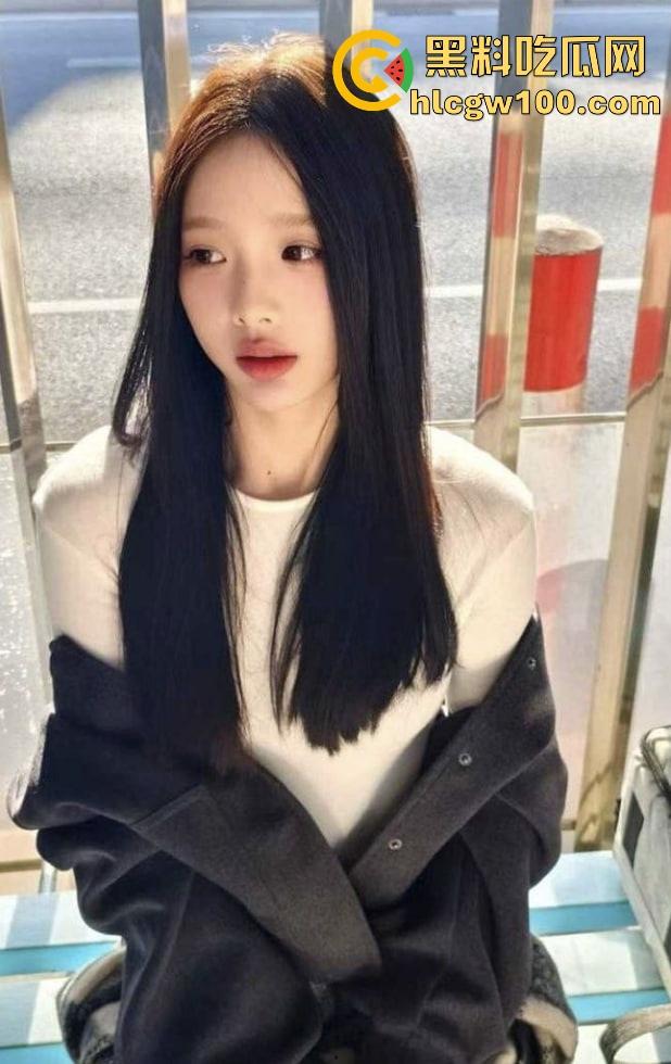 石家庄医科大学母狗姐妹花拔完火罐带男友玩4P大战 黑丝女仆求爸爸狠狠爆操 屁股拍到通红奶子晃得像乳牛!-4