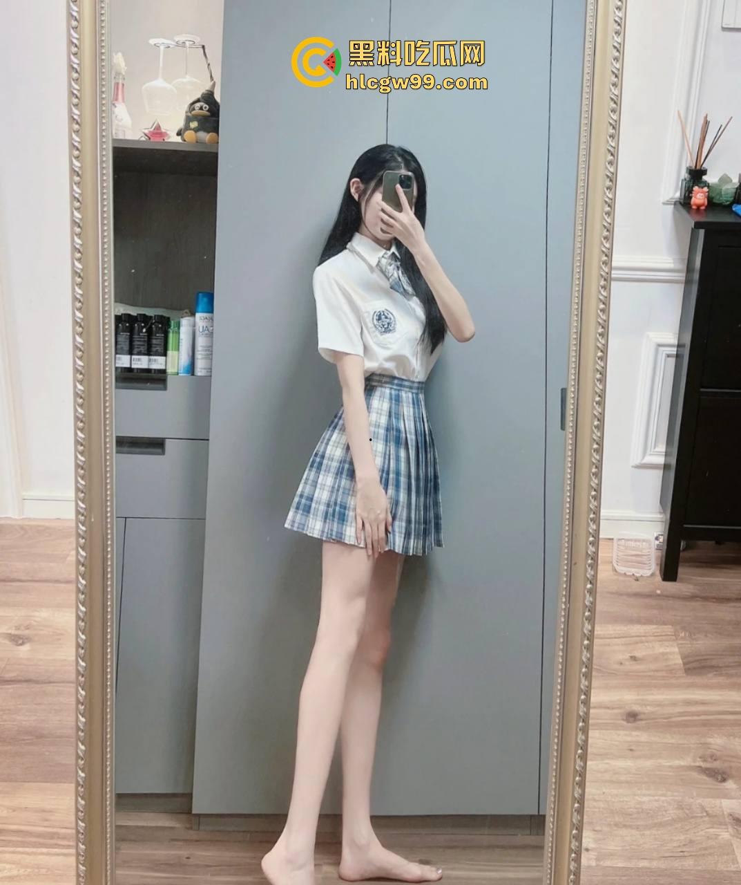 群友大屌被外围嫌弃,卖逼的还挑三拣四搞矫情?嫌鸡巴太大不肯接活,职业素养烂成这样不如回家洗脚!-4