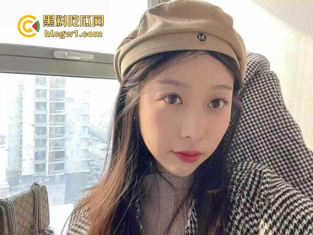 邯郸气质女神伴娘【陈紫萱】啪啪视频流出!高冷女王私下骚得不行,随便点钱都能拿下操!-1