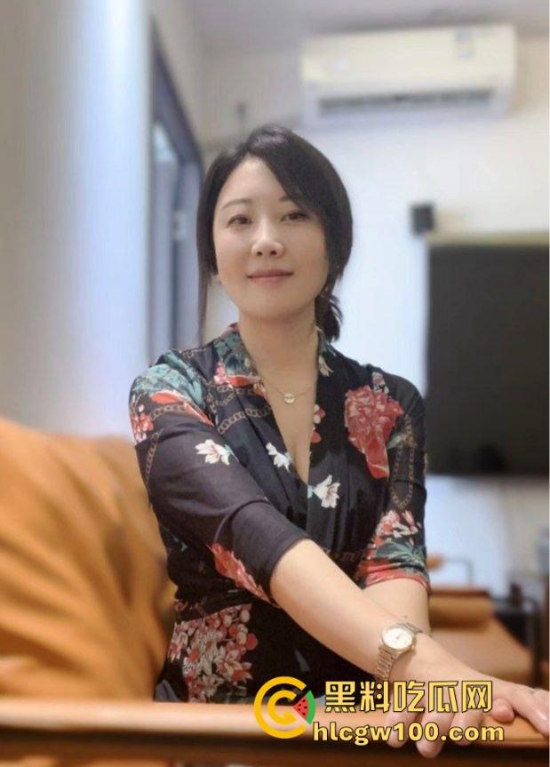 气质嫂子以身抵债，肉体500一次相当公道，老公欠债还不上，嫂子主动肉偿，乡里乡亲全来帮忙了！-5