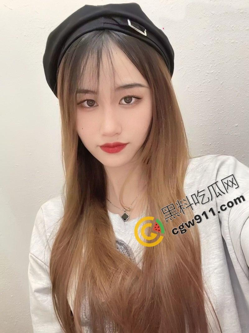 江西婺源长腿骚货【朱亚慧】私密视频曝光:火辣身材巨乳晃荡,被男友粗暴爆操,颜射满脸,蜜穴汁水横流,淫荡爆表-1