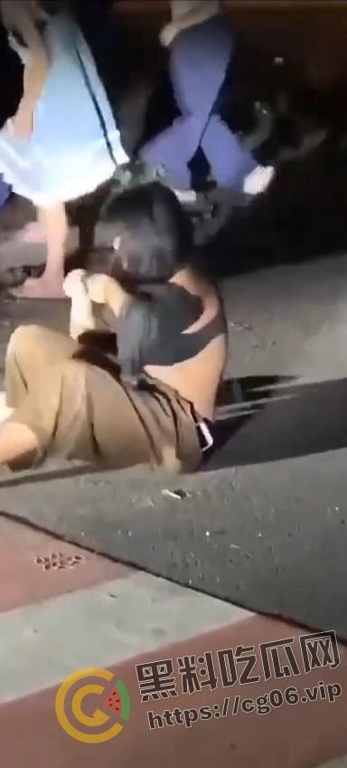 霸凌合集! 群殴暴打 强迫虐阴  是人性扭曲还是环境所迫？（十四）-1