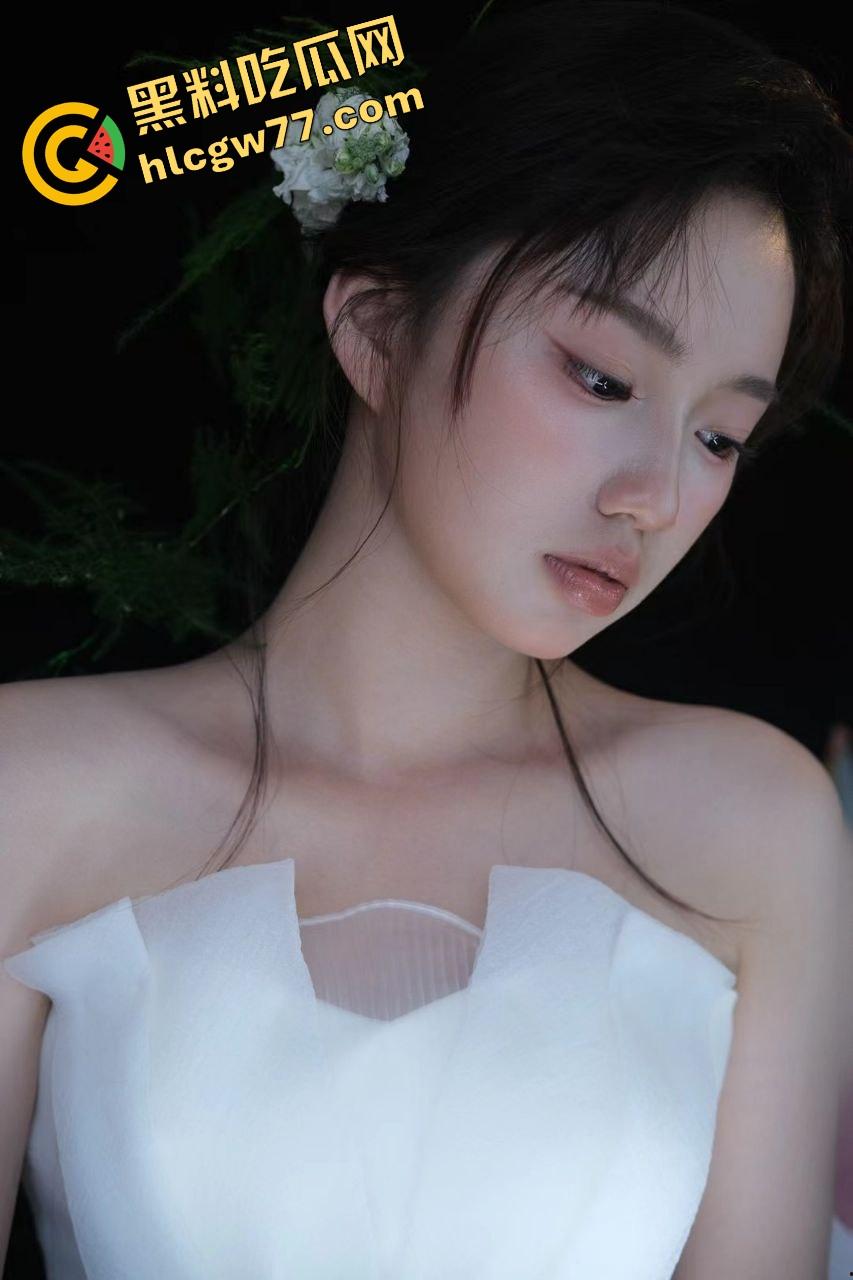 南阳『孙艺欣』浓眉大眼颜值拉满,宿舍偷拍流出,小母狗本性爆发,一晚被操7次还求再来!-5