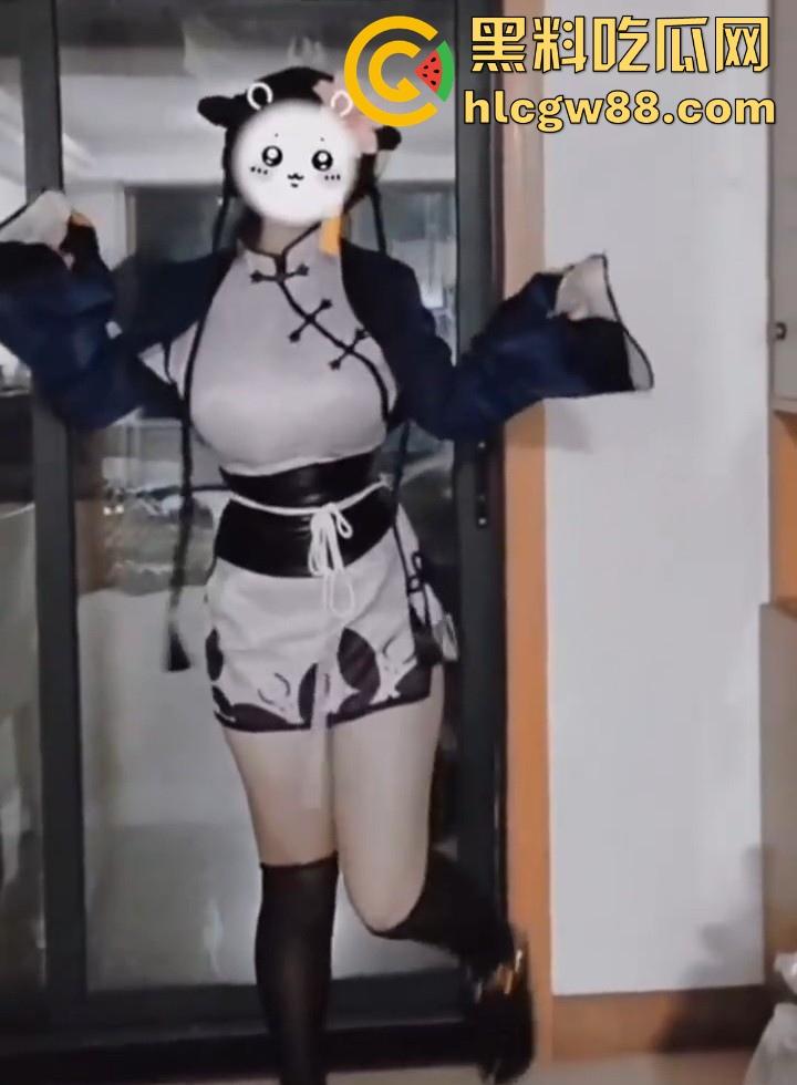 四川达州第十六中学在校高三学生【李诗颖】天生大奶母狗 喜欢二次元cosplay 自慰视频流出-5
