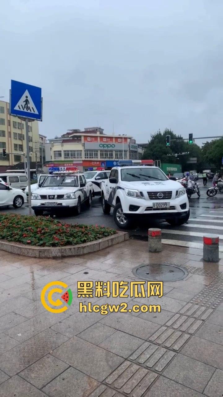 广东潮州公务车撞死逆行摩托男 暗访变肇事 全警车都出动了-9