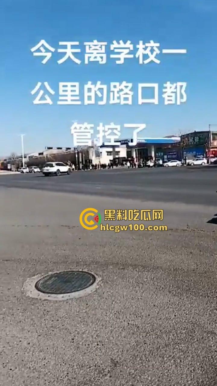爆料越少事越大!蒲城职高警民大混战 十万民众为坠亡学生发声 当地被迫实行全城戒严管控 母亲含泪妥协!-13