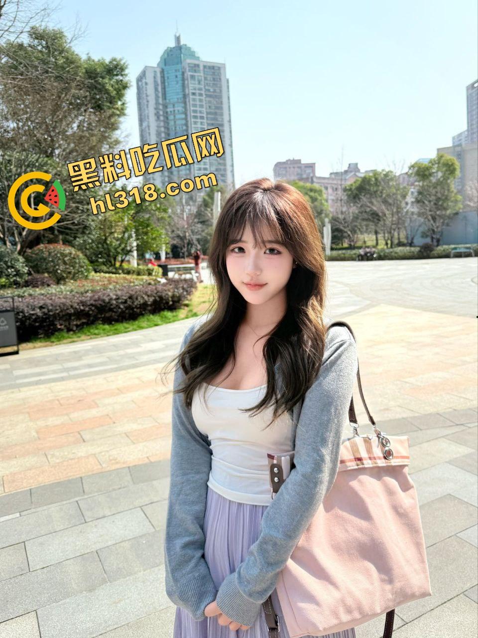 南充95后妹子『王莉宁』自称老司机，上个全自动直接三分钟射了，这逼状态跟隔夜海参一样！-1