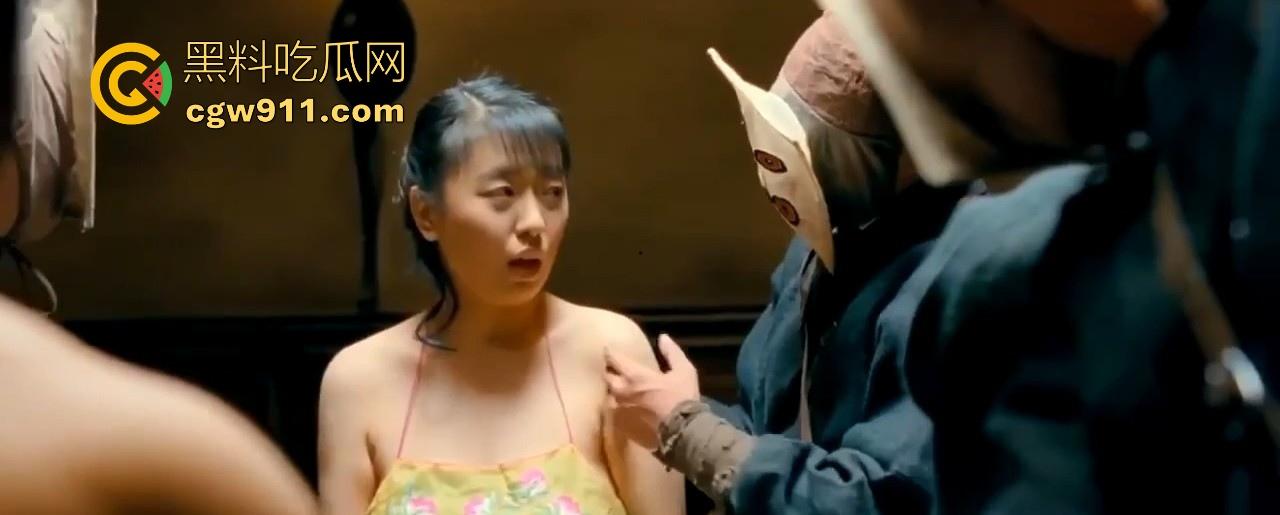 《让子弹飞》删减片段流出，藏着你绝对没见过的火辣画面！一脱成名人气女神【赵铭】 真实大奶上镜！-2