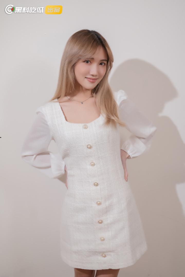 黑料吃瓜网出品-《江南第一小屌童锦程798&吴柳芳之花小龙&王老师爱情故事》全集!-6