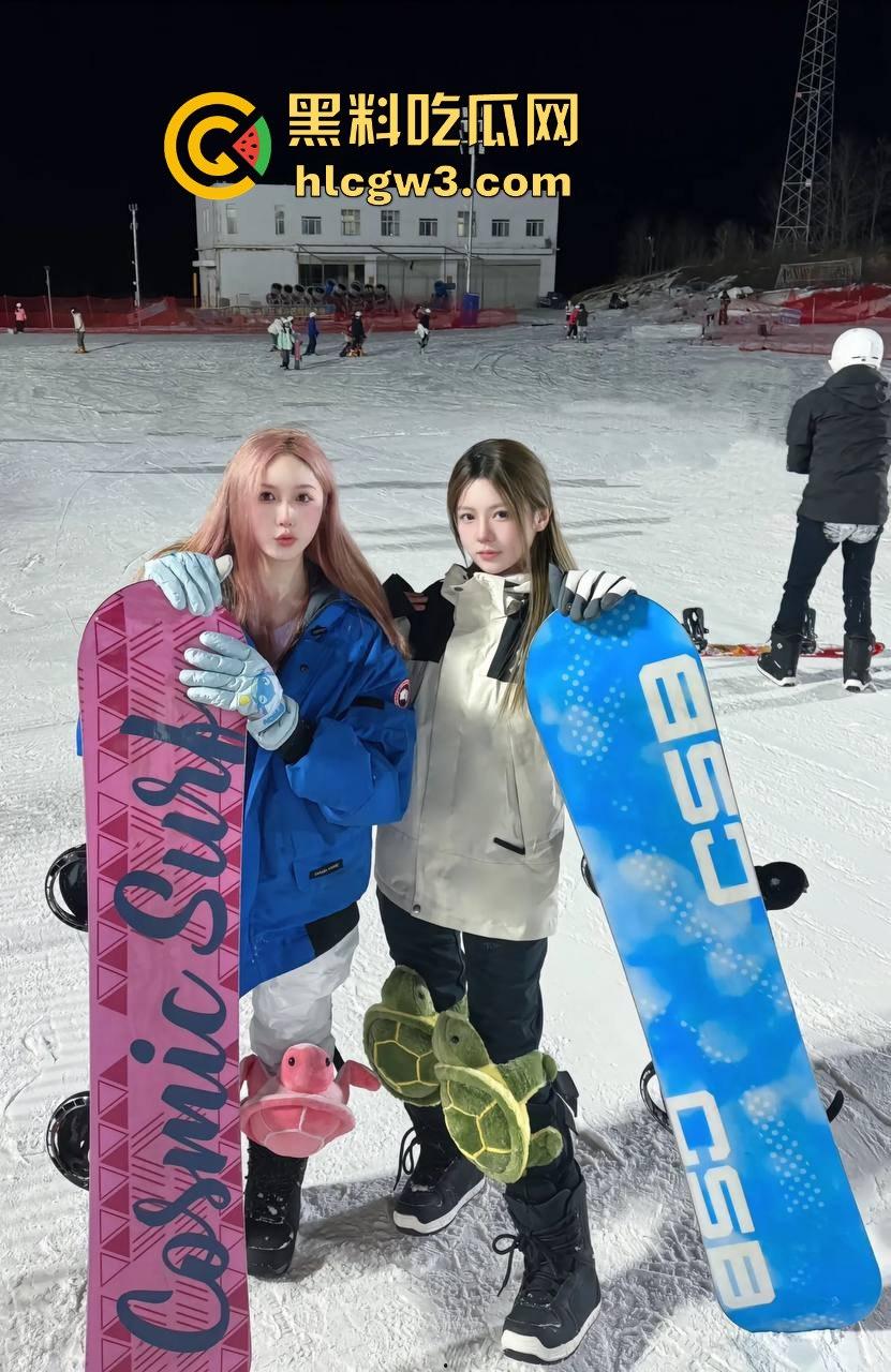 江苏网红脸骚母狗被猛攻!高颜值大胸白皮肤,金主爸爸后入猛操到崩溃,无套中出让沸羊羊心碎直掉泪!-2