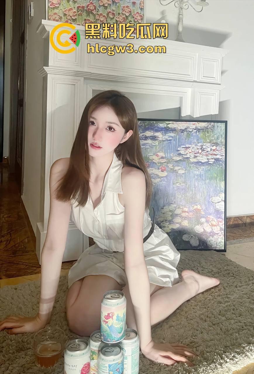 江苏网红脸骚母狗被猛攻!高颜值大胸白皮肤,金主爸爸后入猛操到崩溃,无套中出让沸羊羊心碎直掉泪!-13