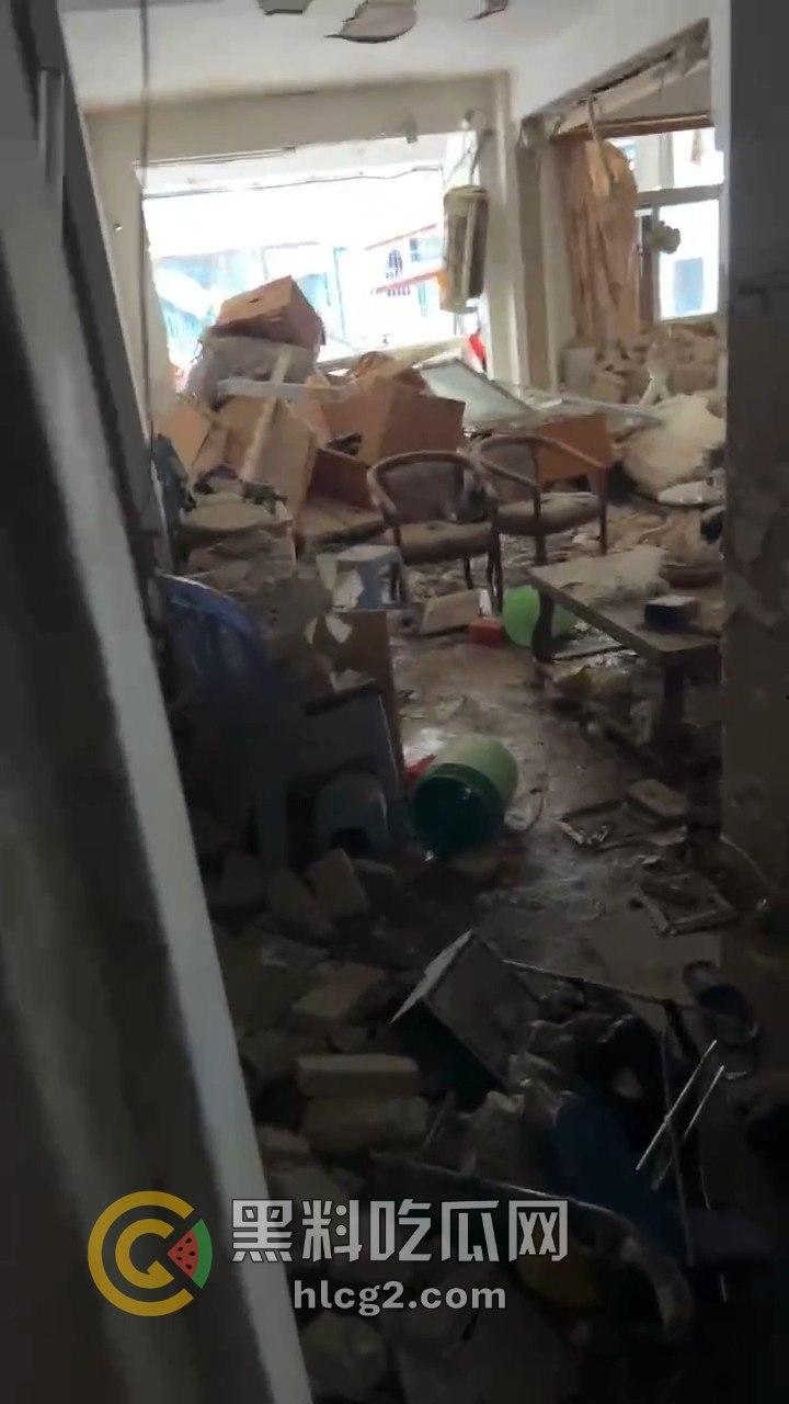 汕头金平镇惊天巨响!居民楼突发惨烈事故,现场令人心碎-3