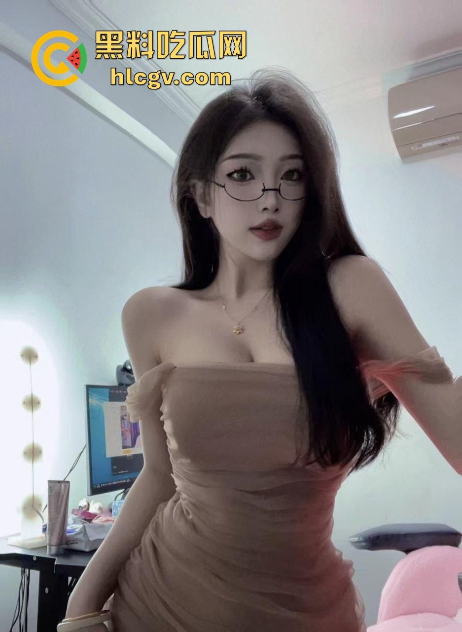 群友大哥硬砸软妹币拿下VV星球女主播！『宵夜789』擦边视频全曝光，女神胯下娇喘，舔狗集体心碎！-26