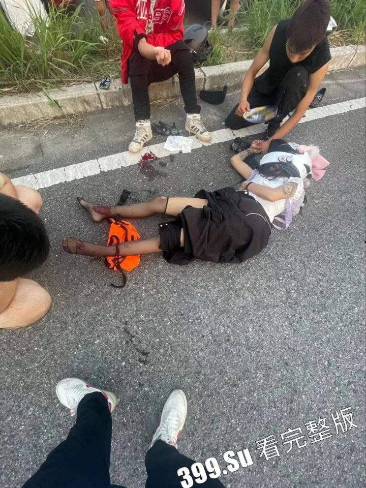 小仙女骑摩托又遭重,很快被网友通过纹身找出网上擦边照-4