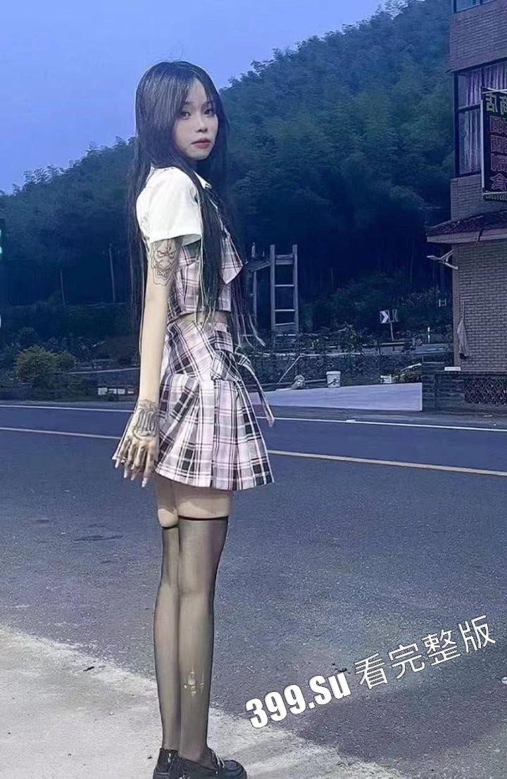 小仙女骑摩托又遭重,很快被网友通过纹身找出网上擦边照-6