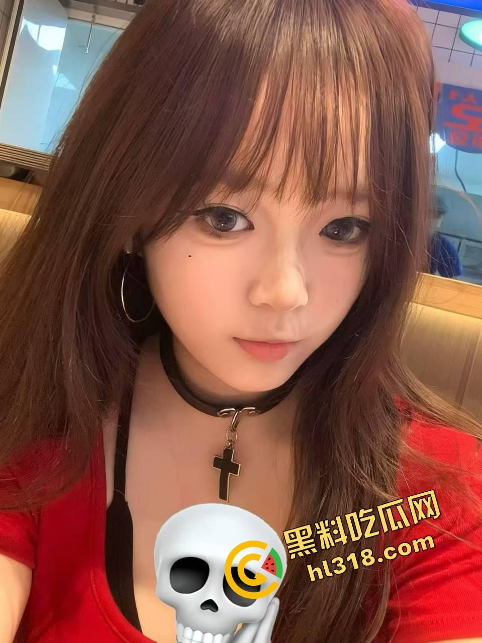 360家庭监控真实流出,刚操完老婆高潮,男人射完精就得秒切爹模式,交完作业还得哄娃,男人太难了!-7