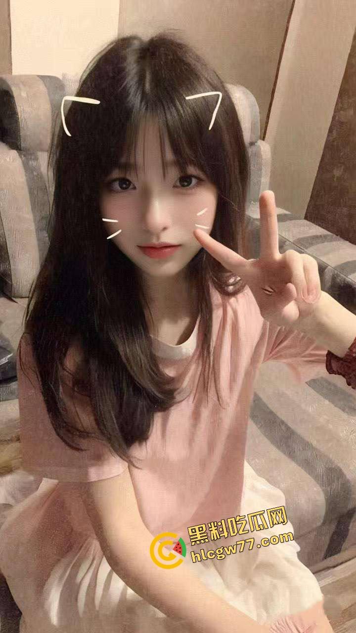 龟男520舔到极致,为了透女友批甘愿被踢蛋求饶,档都快废了,但今晚一定要日到!-2