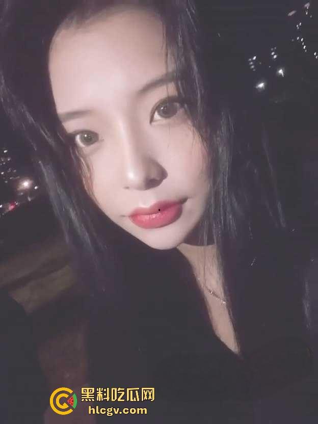 济南服装店老板娘撩人精『李薇薇』,初恋般的清纯脸,技术堪称老手,一口让你跪地求饶!-5