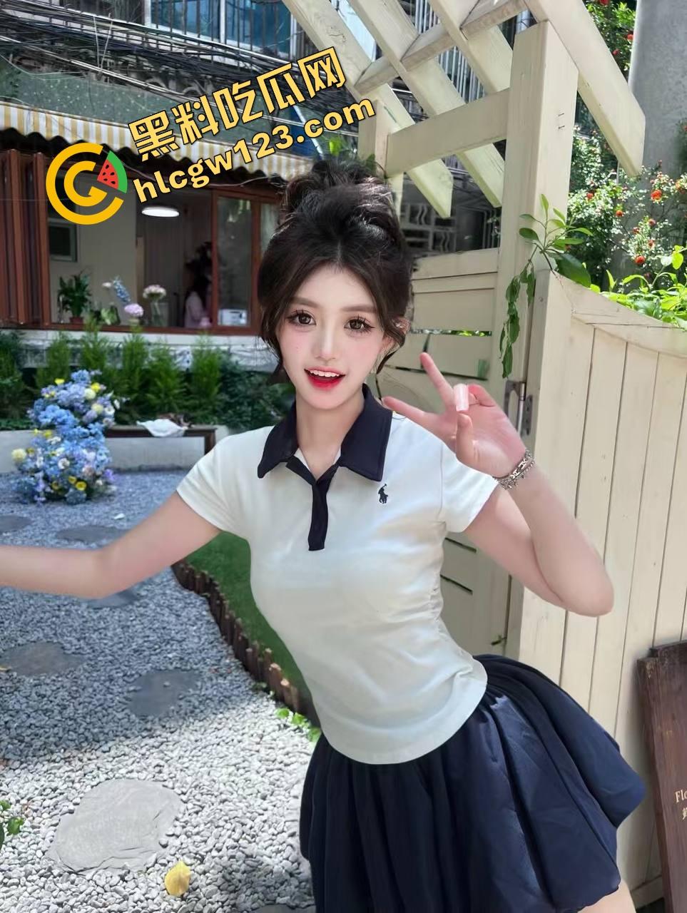 拍人体写真拍到肉棒硬出框,这摆拍这卡点男模小弟支帐篷,女模贴身摆拍,摄影师眼神都歪了!-3