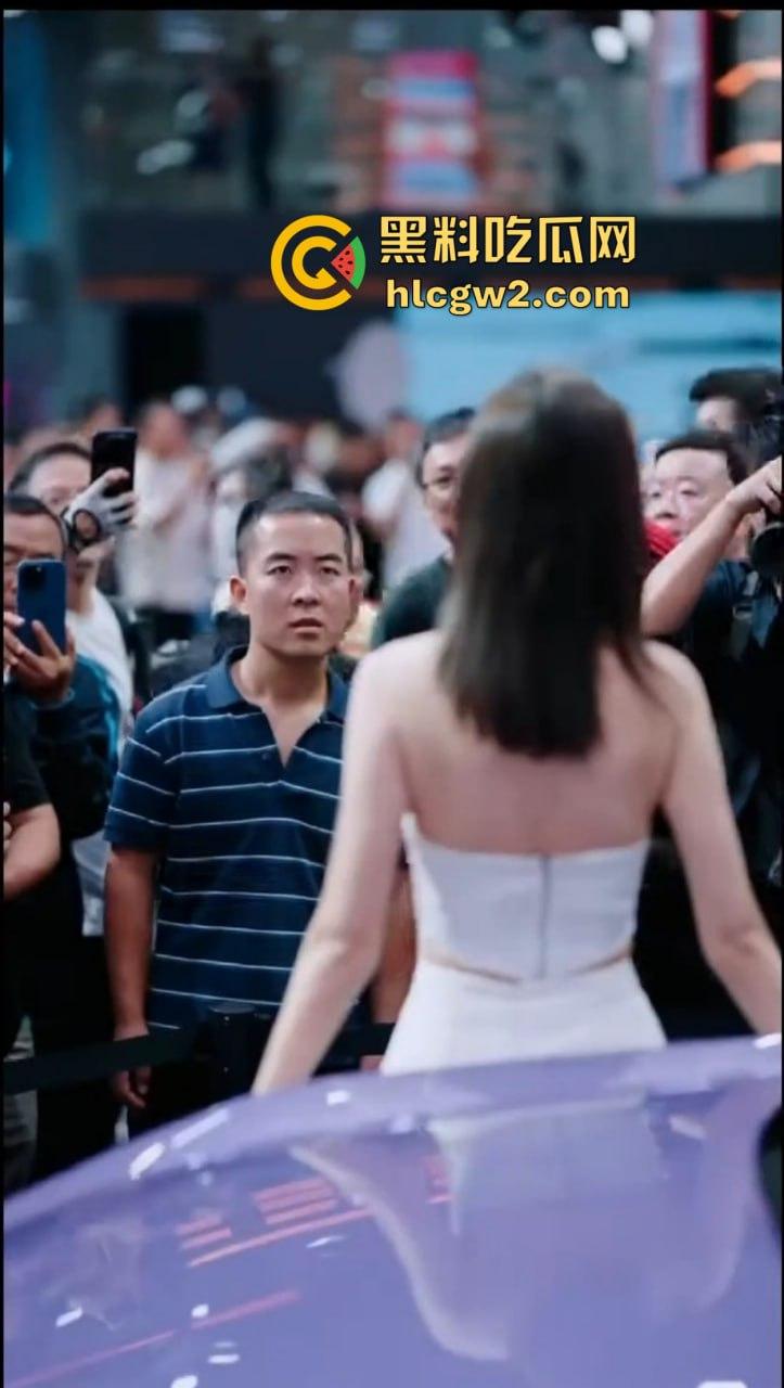 火遍全网的骚眼神大师【条纹哥】封号 一个纯粹色到骨子里的人 低级趣味的神话落幕 纯粹骚气永留人间！-9