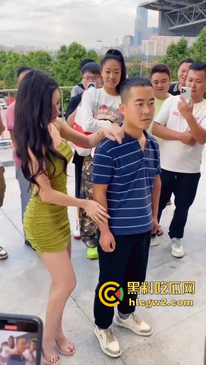 火遍全网的骚眼神大师【条纹哥】封号 一个纯粹色到骨子里的人 低级趣味的神话落幕 纯粹骚气永留人间！-11