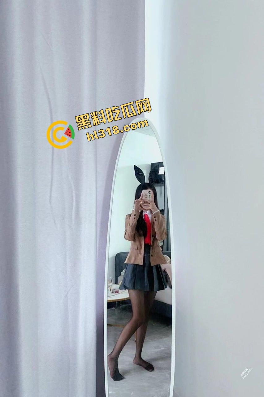 人工白虎一线天馒头逼逆天改命全流程，激光割黑阴唇，手术后完美蜕变，这才是新时代白虎一线天！-22