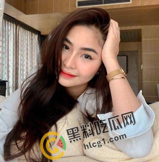 美国 佛罗里达州立大学 性感排球队女学生 Alash 怼镜头自慰扣穴视频泄密-15