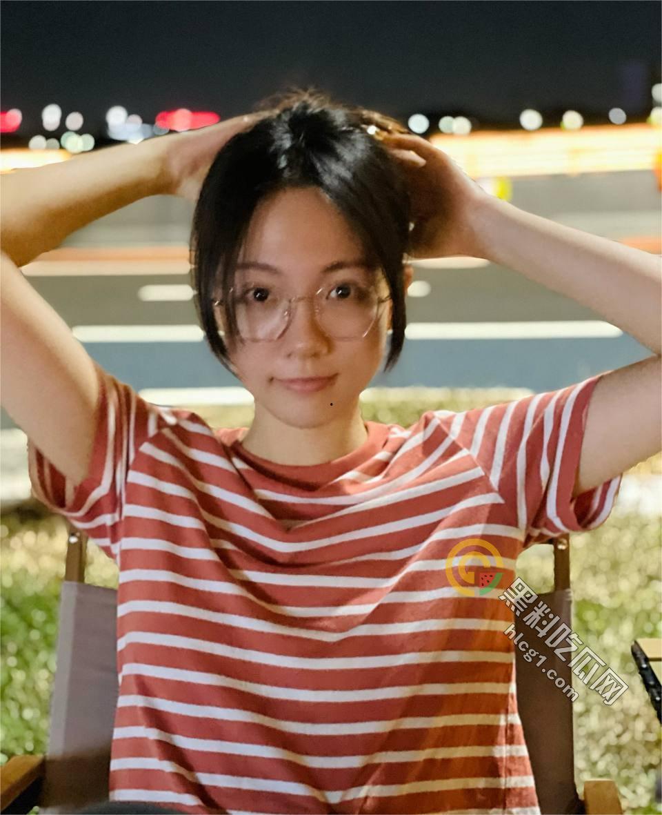 反差婊母狗吴新园曝光!职业护士化身骚母狗JK,绿帽老公泄密视频全网疯传!-12