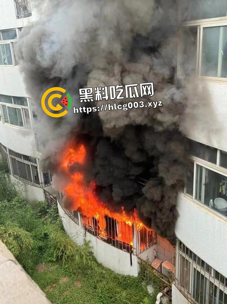 新闻学不存在了!中国传媒大学发生火灾 学生受伤住院没人管 严查社交媒体相关言论 这就是顶尖传媒大学的公关能力-1