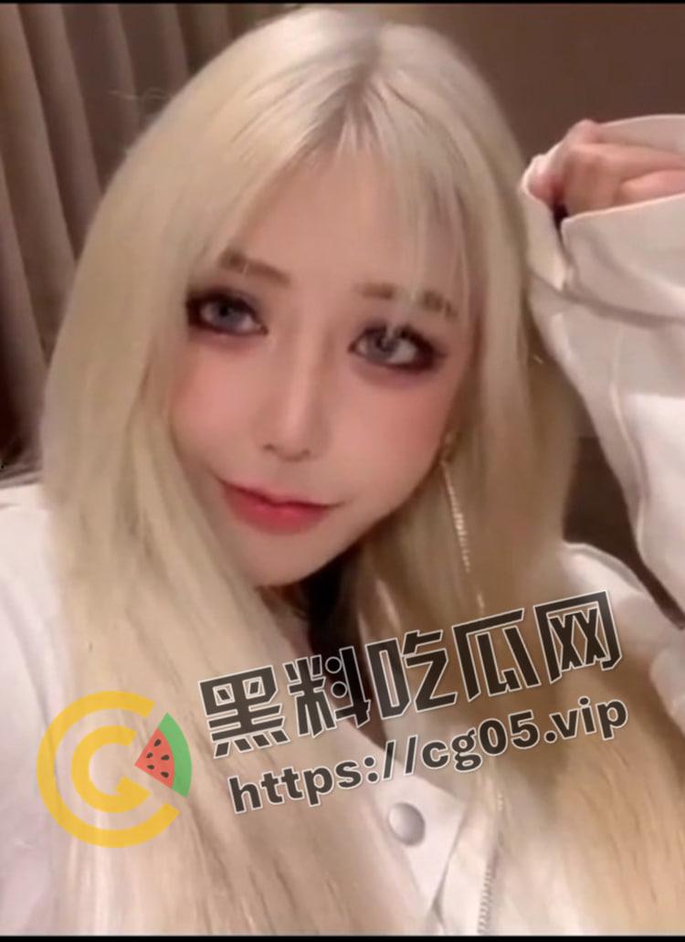 抖音网红【丹妹呀】极品纹身尤物3p性爱重磅流出 魔都38F网红母狗兼职外围被3p实锤-5