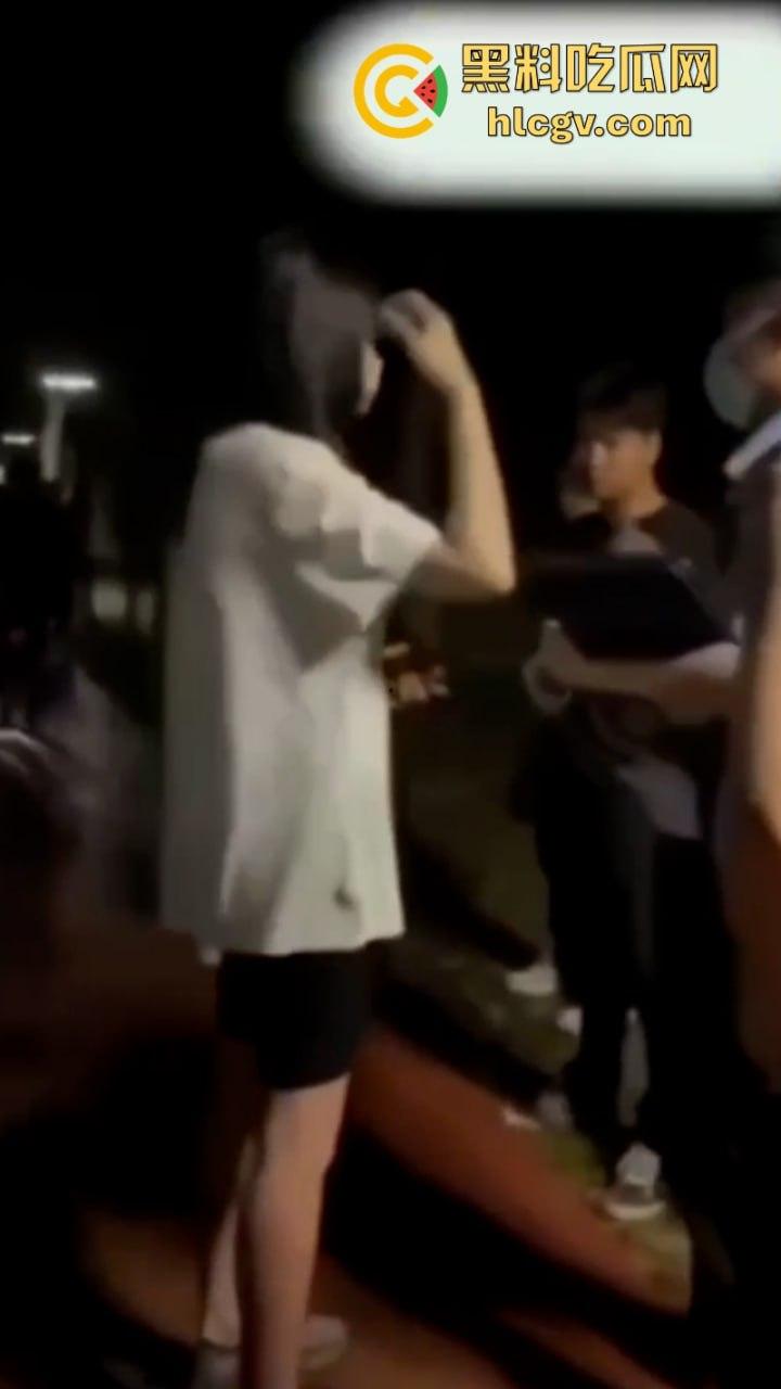 江苏醉酒老流氓起色心 猥亵夜跑女生发酒疯 女生:害怕极了!-5