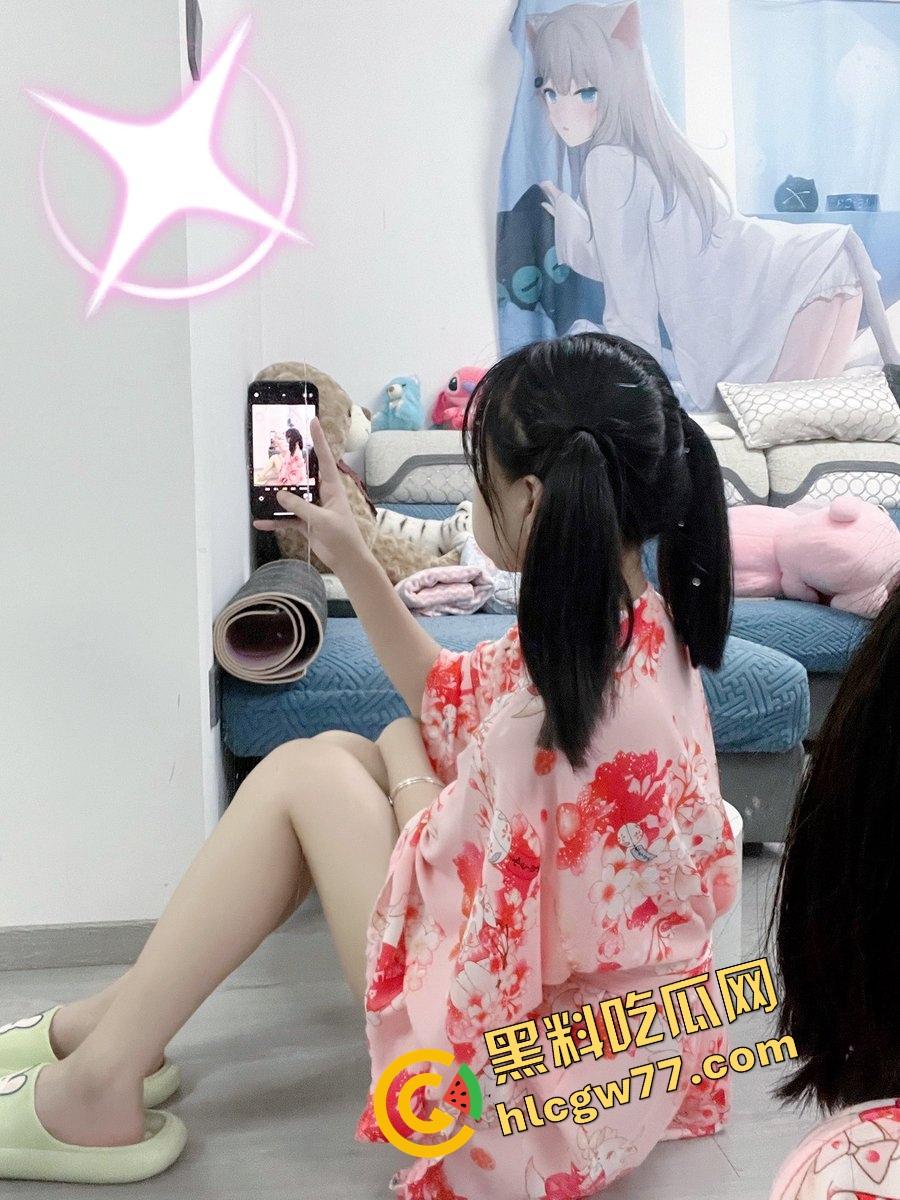 双马尾洛丽塔萌妹【璐璐】被金主包养,白丝嫩逼自慰骑假屌,粉嫩白虎被大鸡巴后入猛干!-3