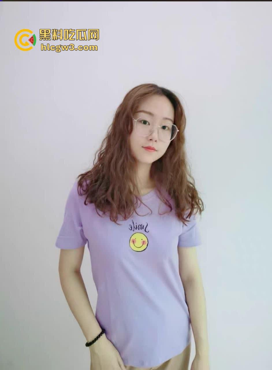 白领【肖依婷】上班请假去酒店偷情!为了被日一下竟不惜请假,职场精英竟私下如此饥渴 独家曝光!-2